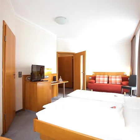 Neumaiers Hirsch -gasthof Und Landhotel Hotel