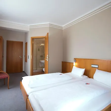 Hotel Neumaiers Hirsch -gasthof Und Landhotel Weissenhorn