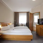 Neumaiers Hirsch -gasthof Und 3* Weißenhorn
