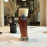 Neumaiers Hirsch -gasthof Und Otel