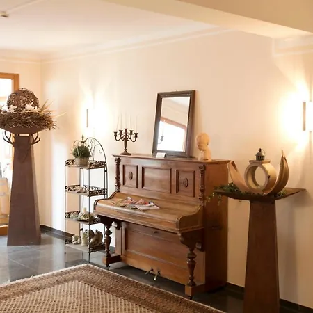 Neumaiers Hirsch -gasthof Und Landhotel 3* Weissenhorn